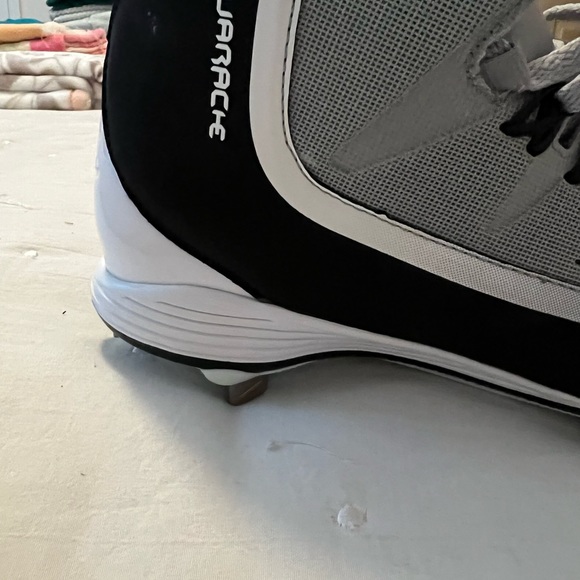 NWT Nike Huarache BSBL metal cleats size 8 - Picture 4 of 6